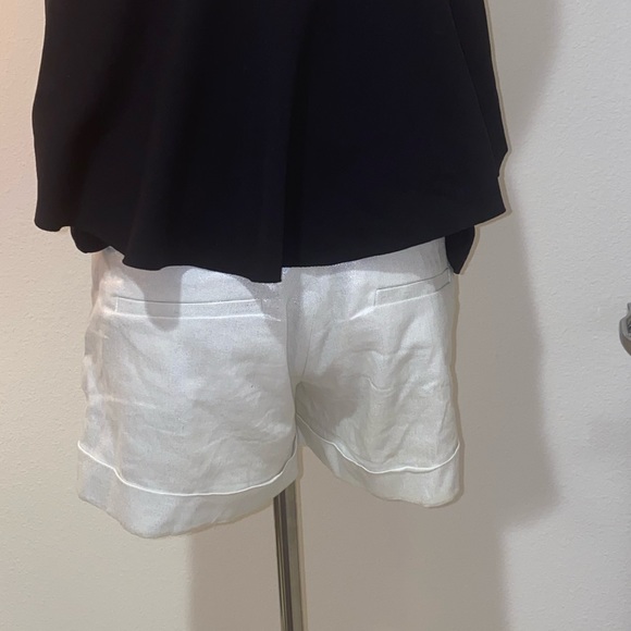 Alice and Olivia Cady Cuff Short Metallic 2 Silver - Picture 8 of 8